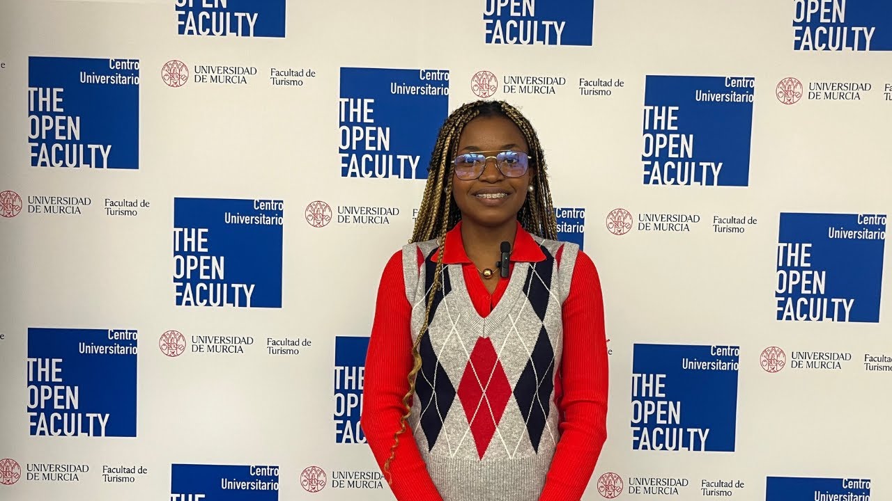 Isabel, alumna de relaciones internacionales y camino Nueva York