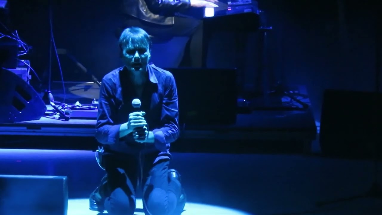 Suede - Down (live Aberdeen March 2023)