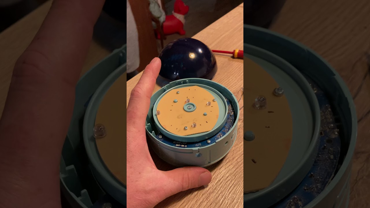 Réparer une veilleuse Pabobo ocean ( scintille et ou s illumine plus)