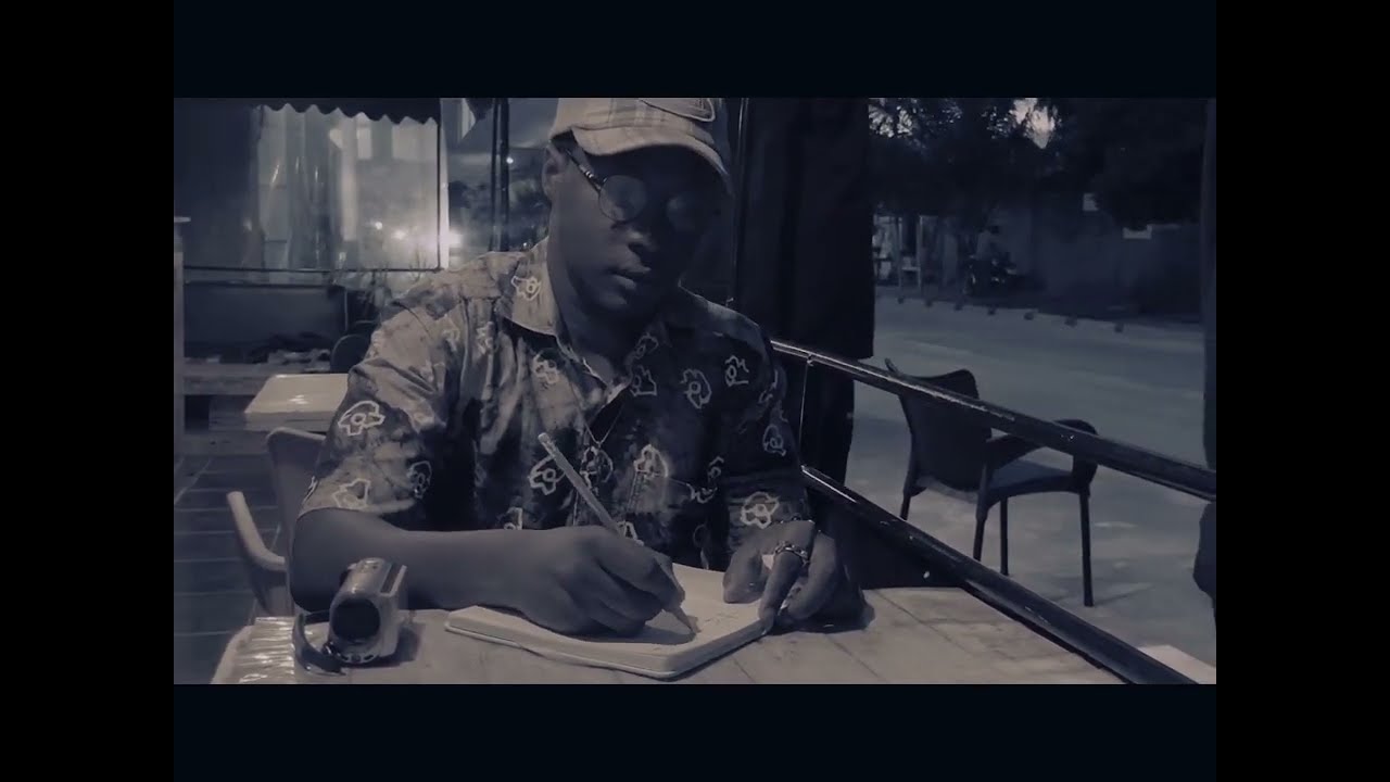SHORT FILM 1 : GET OUT