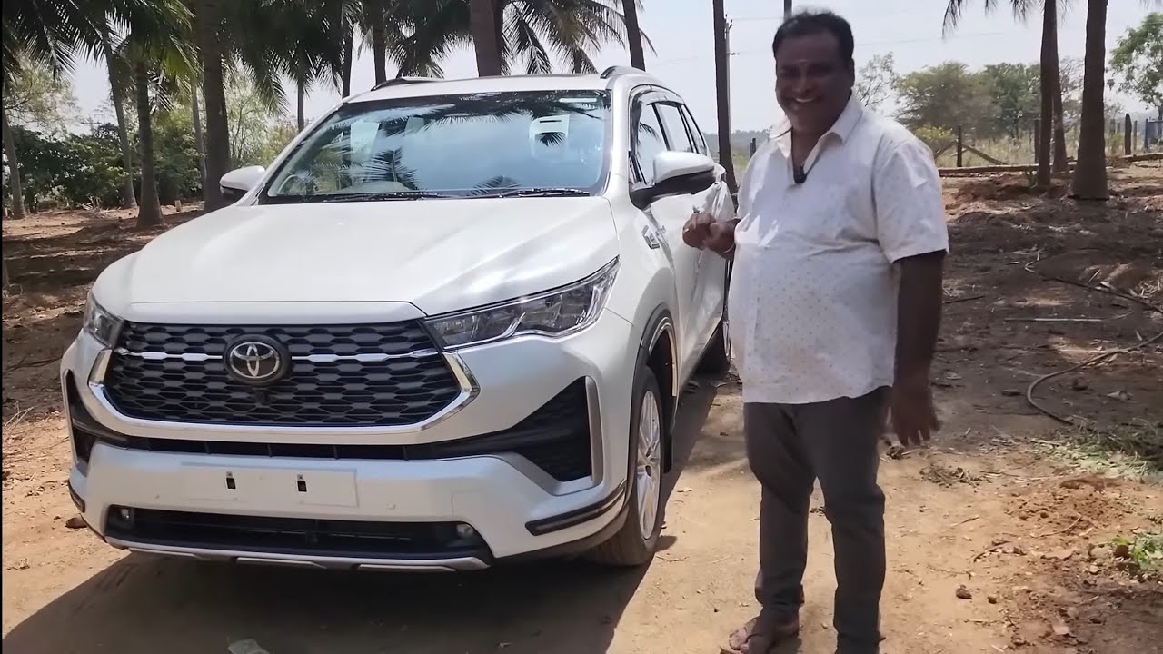 சொகுசுகளின் அரசன் - புதிய இன்னோவா ஹைகிராஸ் 2023 - Innova Hycross Tamil Review - Tirupur Mohan #tmf