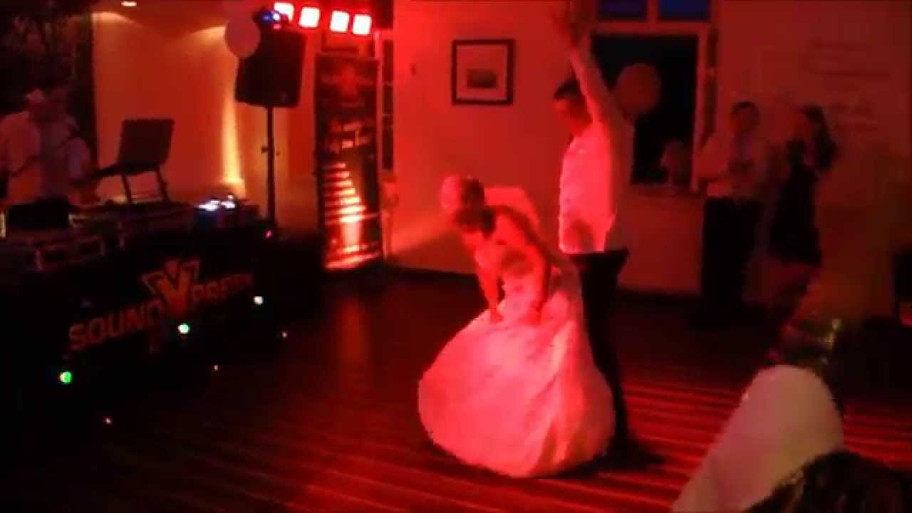 Lustiger Hochzeitstanz mal anders mit Sabrina & Jens