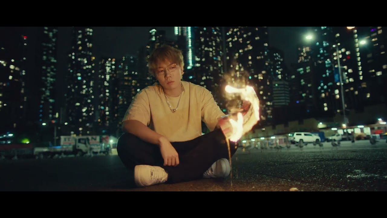刘炫廷 - 他和她(TA) Official Music Video