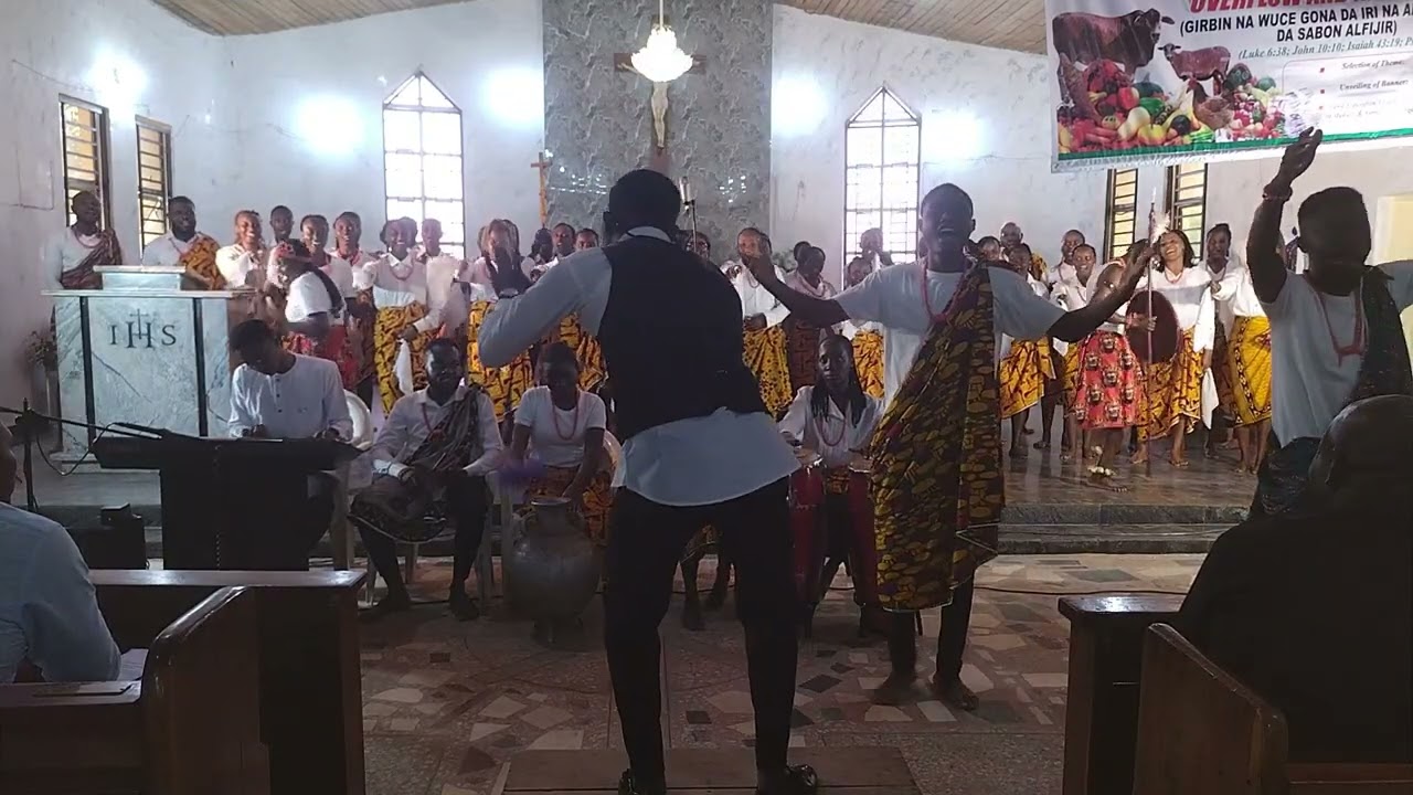 Welcome song by Fatima deanery Choir Catholic archdiocese of Jos plateau state Nigeria.