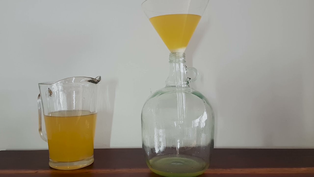 Vino de maracuyá