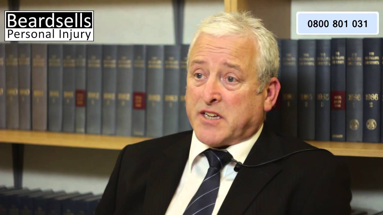 Knee Injury Compensation Claims (BeardsellsPersonalInjury.co.uk)