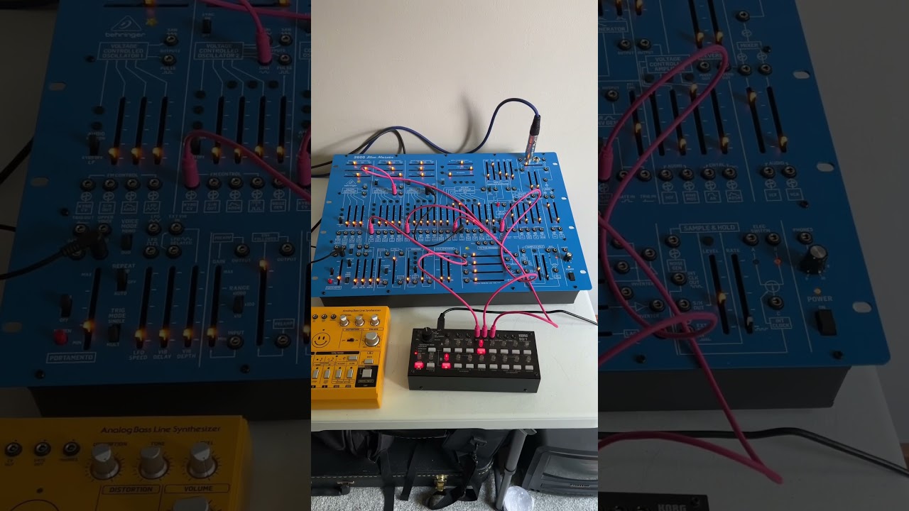 quick #ambient thing #analog #analogsynth #2600 #behringer