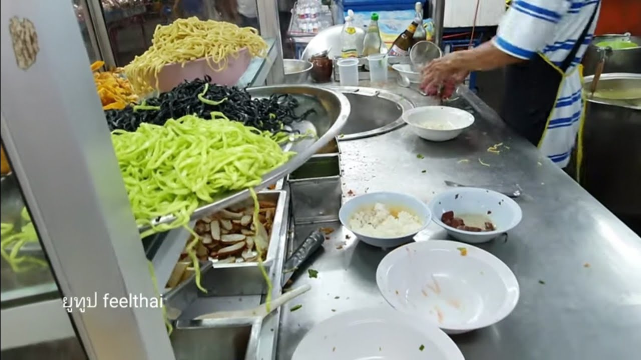 มื้อเย็นอร่อยตลาดโต้รุ่งปัตตานี