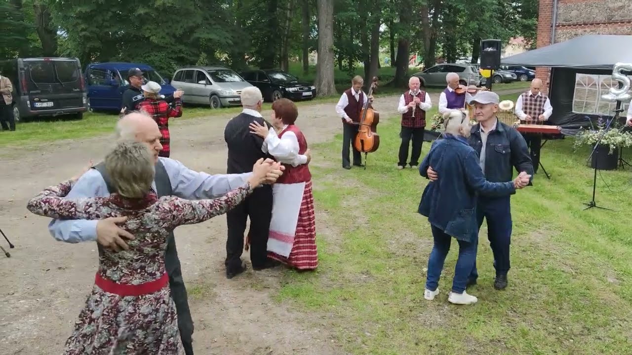 Raseinių KC tradicinės instrumentinės muzikos ansamblis 
