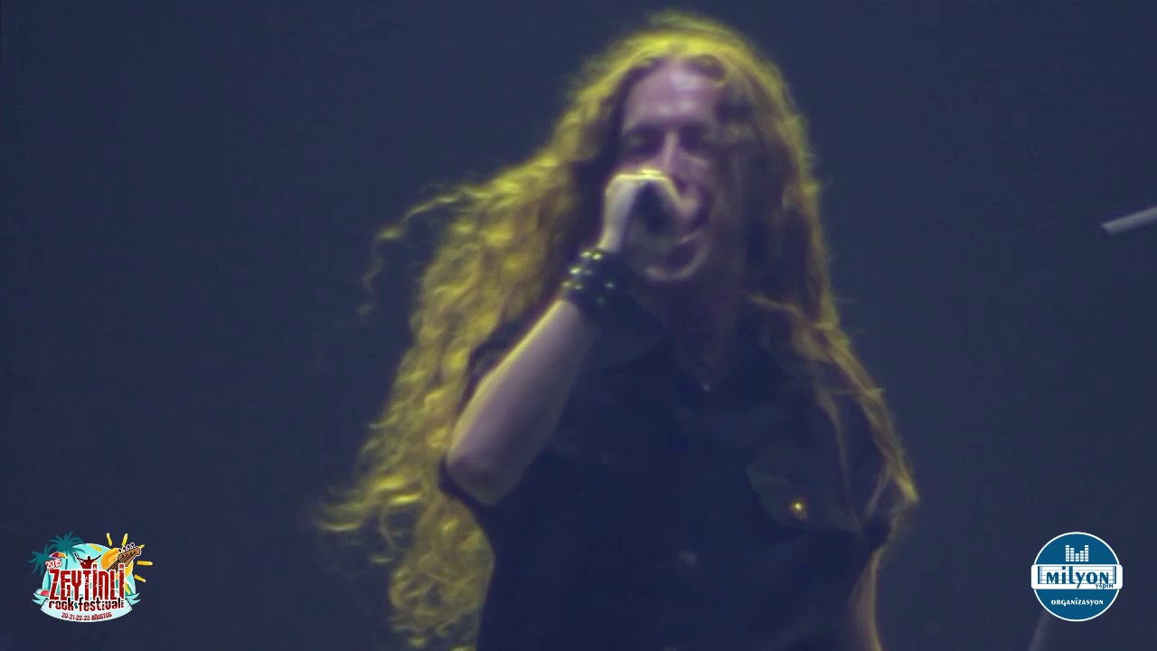 Kurtalan Ekspres - Kara Sevda | Zeytinli Rock Festivali 2015