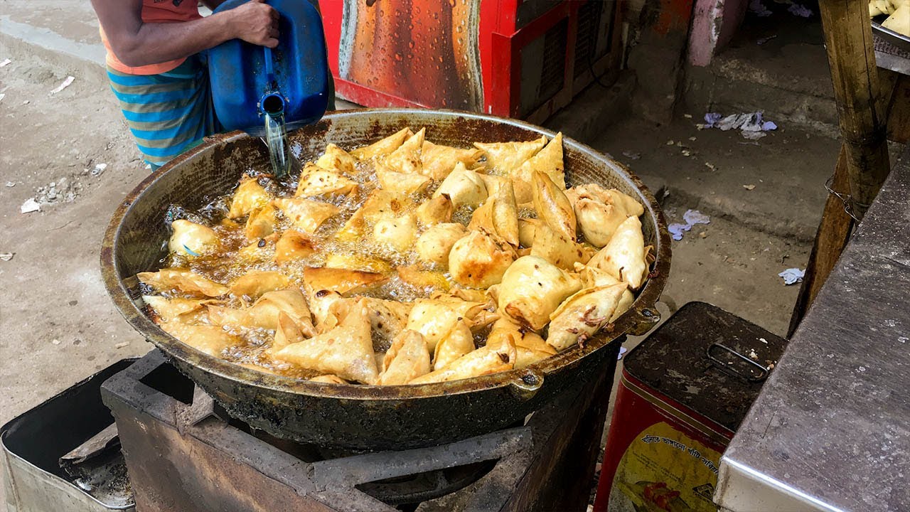 Bangladeshi Singara | Street Food Singara | Indian Street Food | Singara Recipe