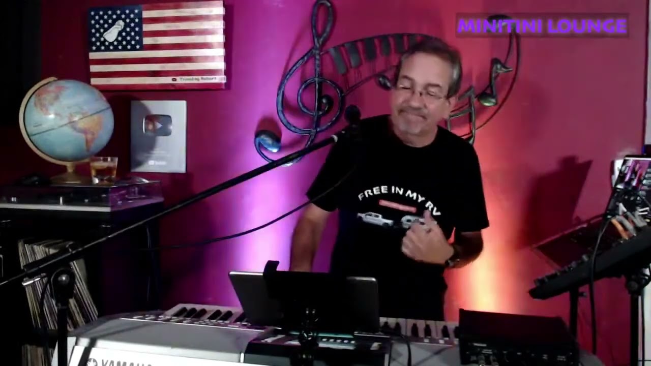 Minitini Lounge - November 19 2023