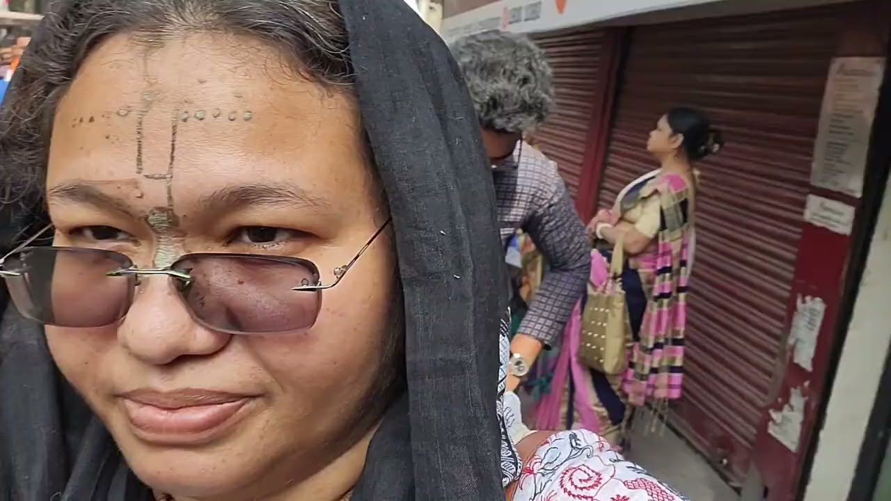 মাঘী পূর্ণিমাতে তিন ঠাকুরের দর্শনে আমরা। 