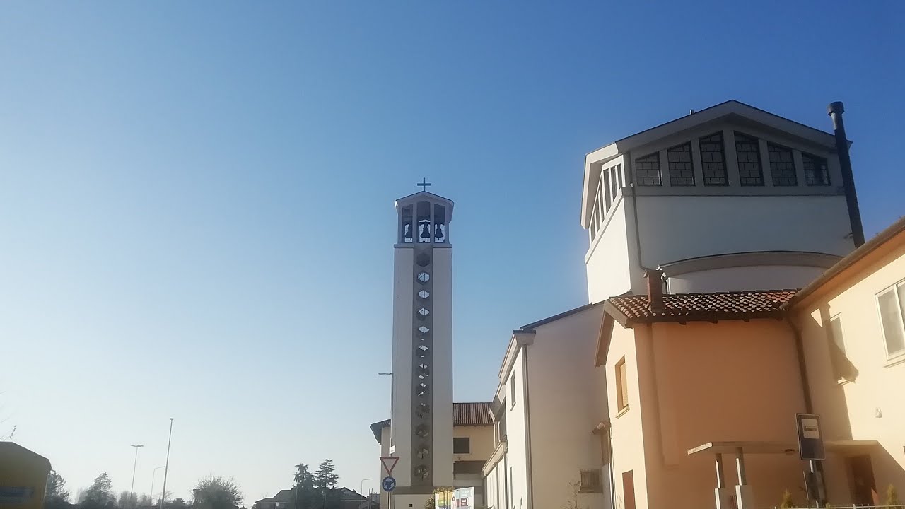 Campane del Bearzi (UD) - Chiesa Parrocchiale  Cjampanes dal Bearzi (UD) - Glesie Parochi&acirc;l