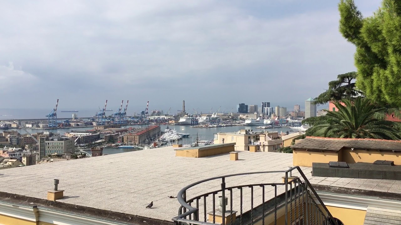 Crollo Ponte Morandi, il minuto di silenzio della città di Genova alle 11:36