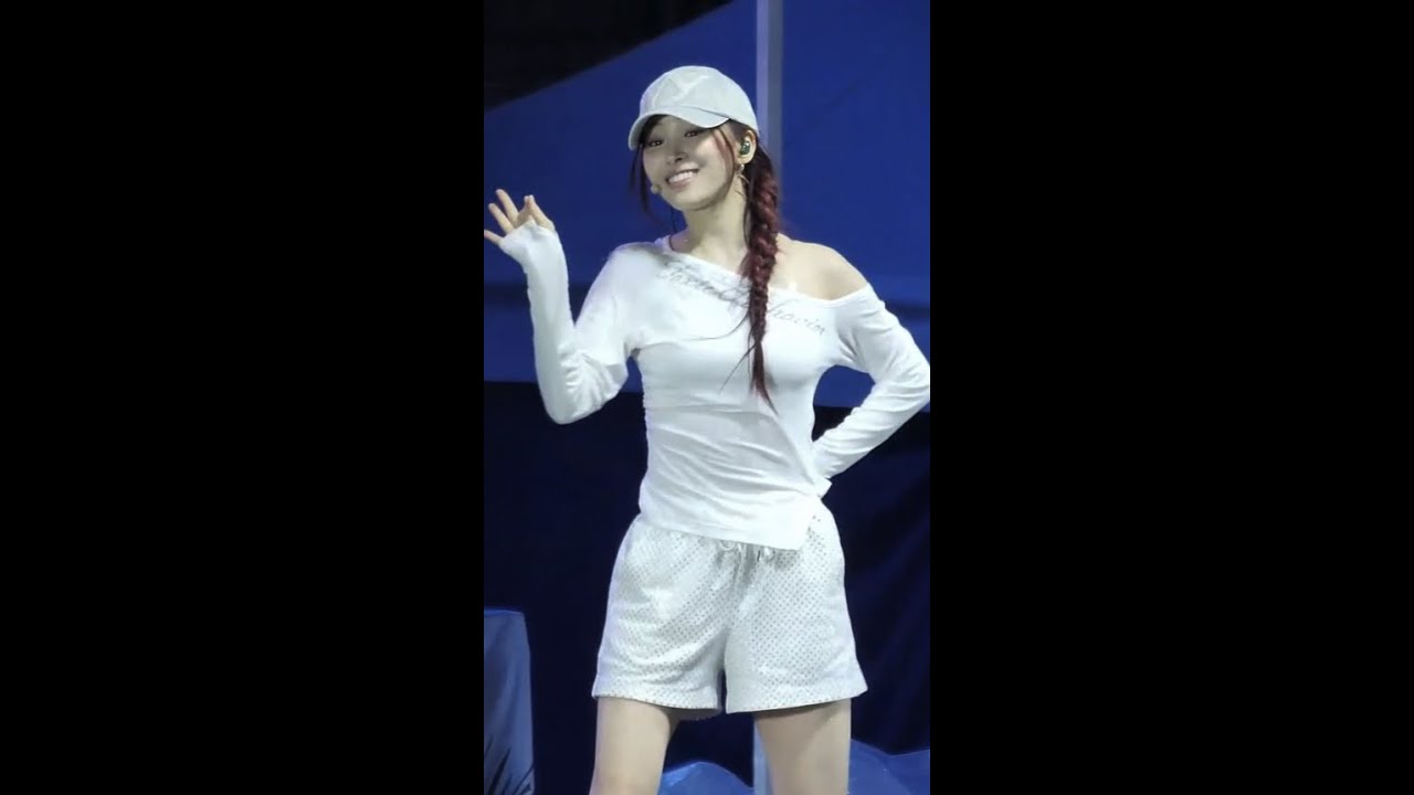 250509 Ryujin Fancam 'Not Shy' ITZY @ 성균관대 축제 SKKU Festival