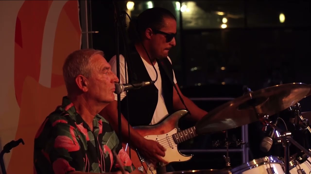 Carlos Santana - Black Magic Woman, Oye Como Va (Cover by Špirit Band)