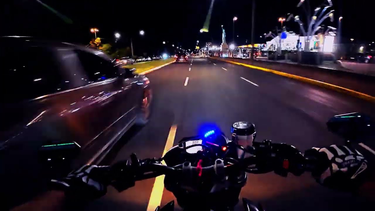 PARK SHOPPING CANOAS E ESPELHOS DE GUIDÃO NOVOS -  TRIUMPH STREET TRIPLE 675r