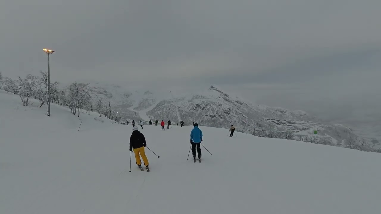 Hemsedal. På telemark ski