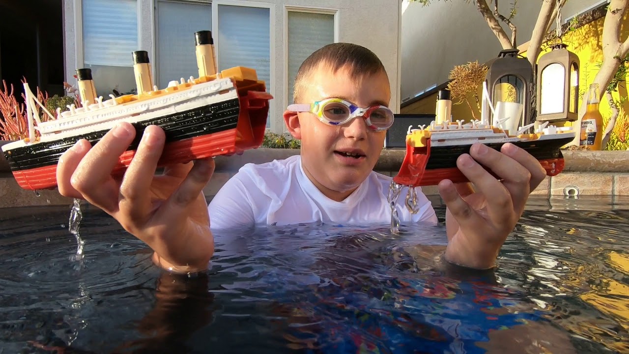 Larry Life TITANIC SUBMERSIBLE ship sinks in the Spa!