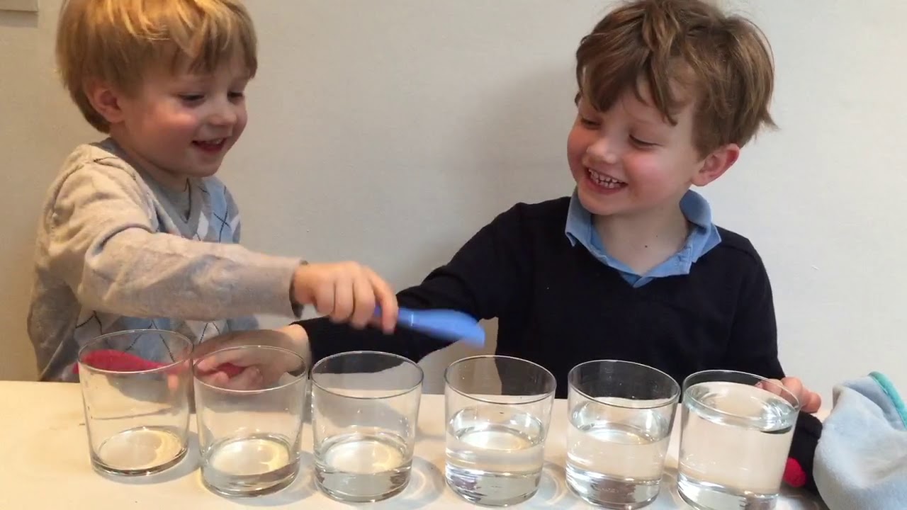 Ljud fr&aring;n xylofon av glas - bNosy Enkla Experiment f&ouml;r Barn 25