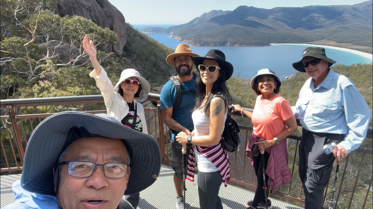 Explore Australia. Freycinet state of mind😍#WineglassBay🤩Feb2026 #RaiseourglassestoviewsworthDclimb