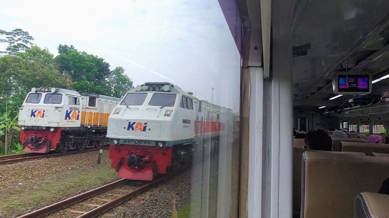 #ASMRKereta - KA Malioboro Ekspres Ekonomi (Kroya - Kutoarjo) ~ Masuk Terowongan Ijo & Full Speed !