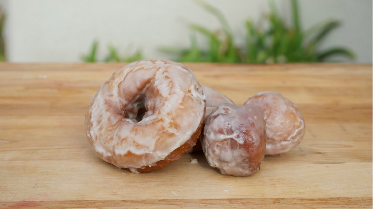 How to Make Pumpkin Doughnuts