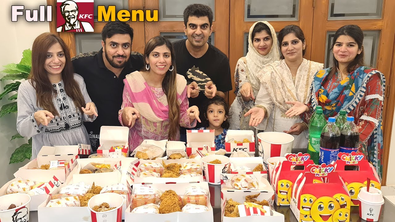 I Ordered Entire KFC Menu Challenge🍗🐓Puri Family Nay Mil Kar Khaya😋 food Challenge
