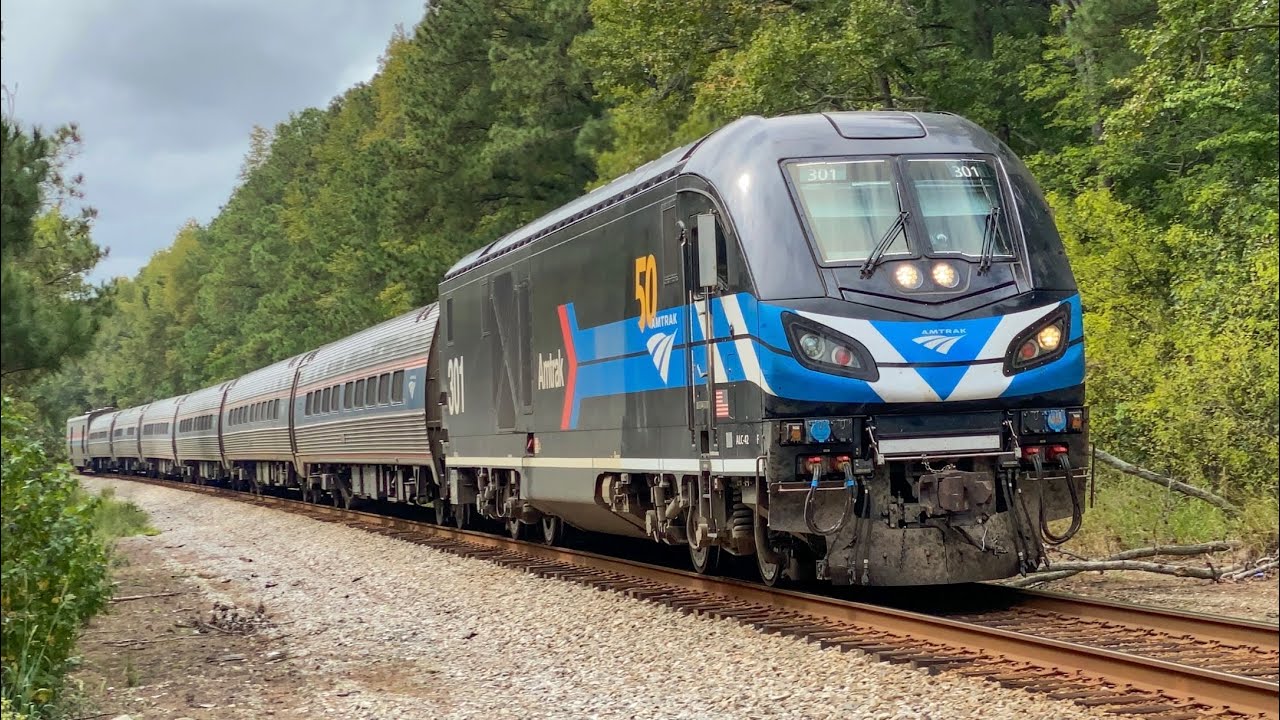 Amtrak Day 1 Heritage ALC-42 301 Runs Back and Forth on the Palmetto