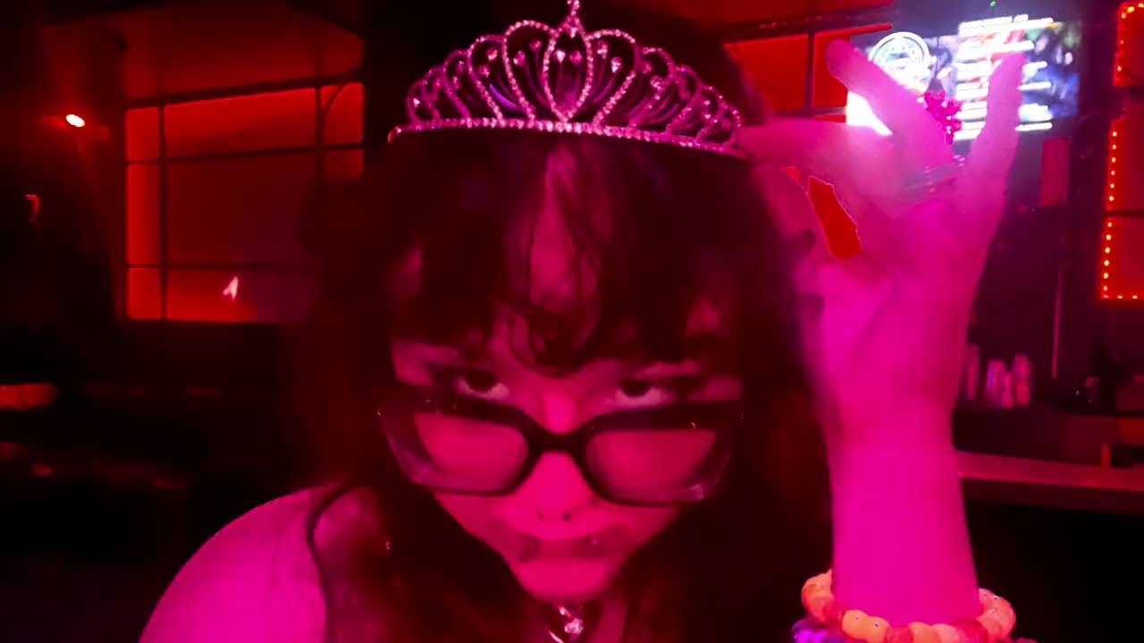 omg it’s another club vlog 