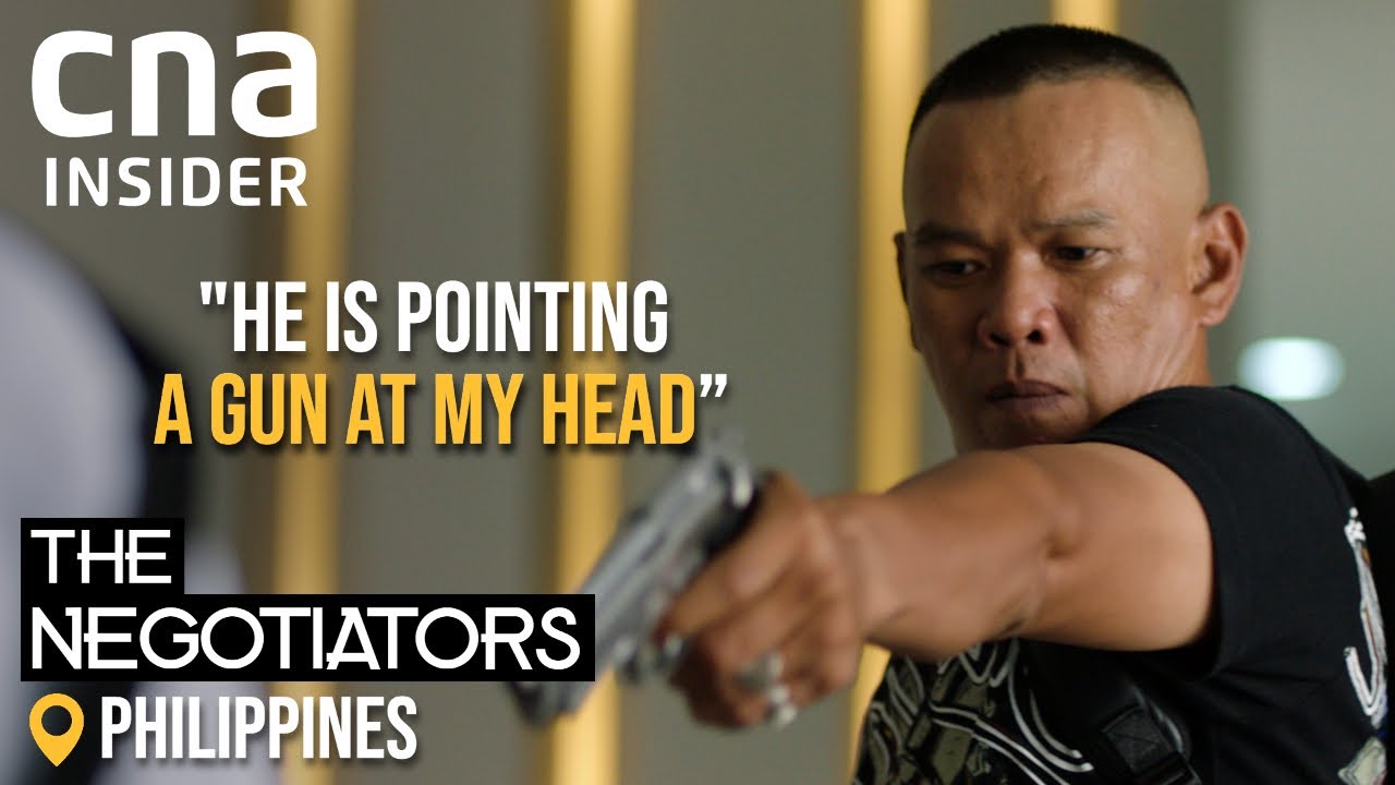 Grenade-Wielding Former Security Guard Takes Over 50 Hostages In Manila Mall | The Negotiators