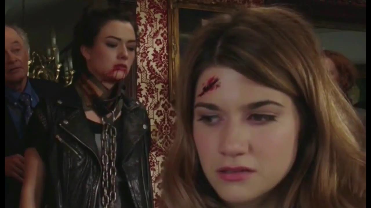 Carmilla Crack 10