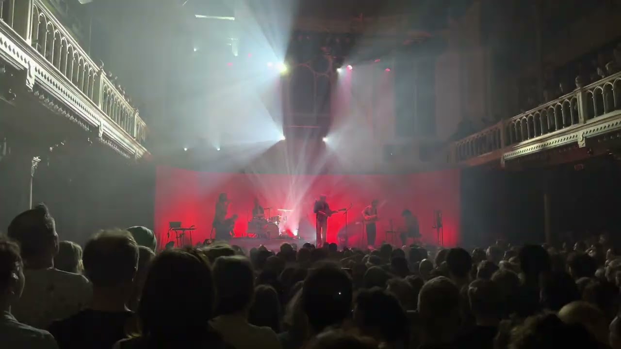 Warhaus - Open Window (Encore) 1 april 2023 Paradiso Amsterdam