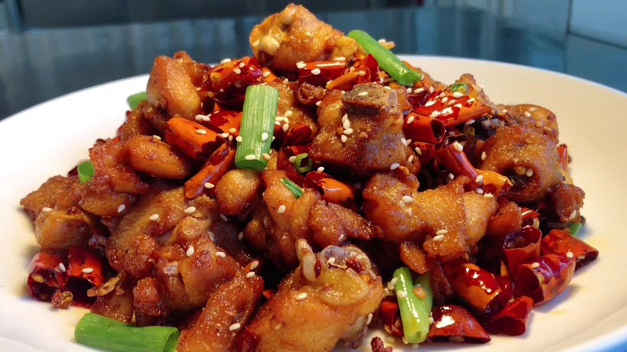 大廚教你年夜飯【乾煸雞塊】的做法，麻辣乾香，下酒又下飯