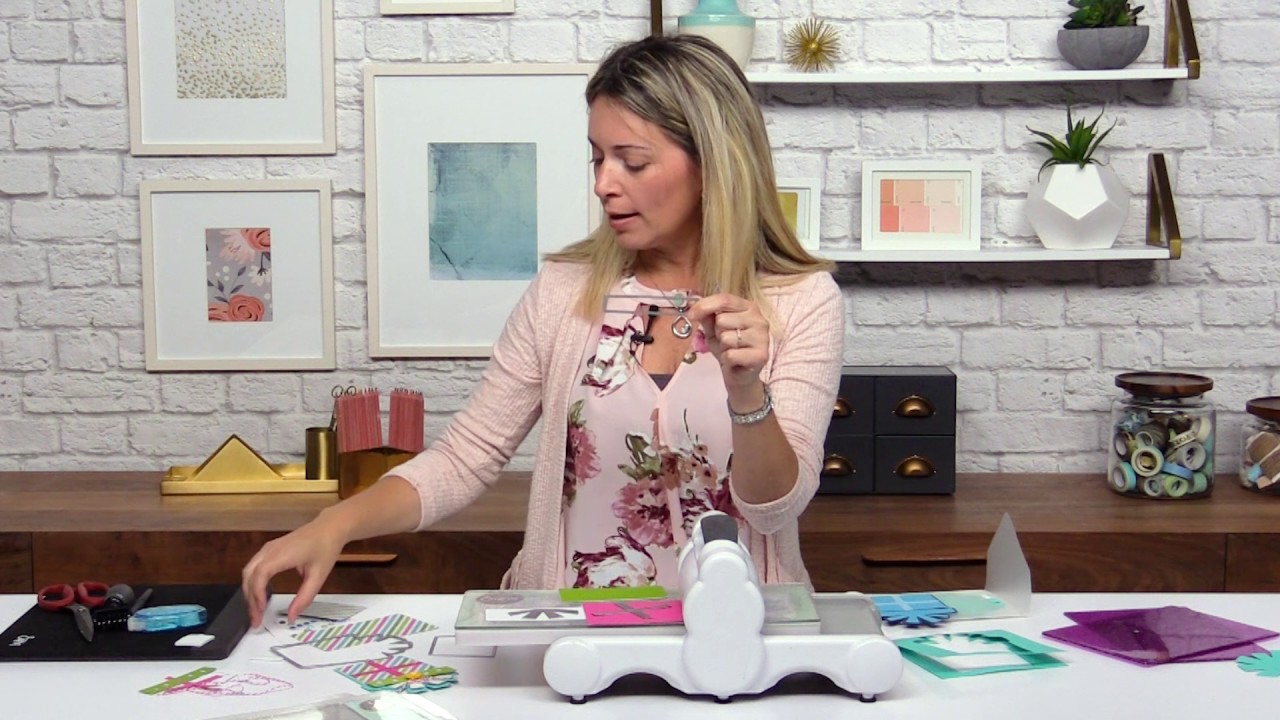How to Create Fun Cards with Sizzix Fold-its Dies | Stephanie Barnard