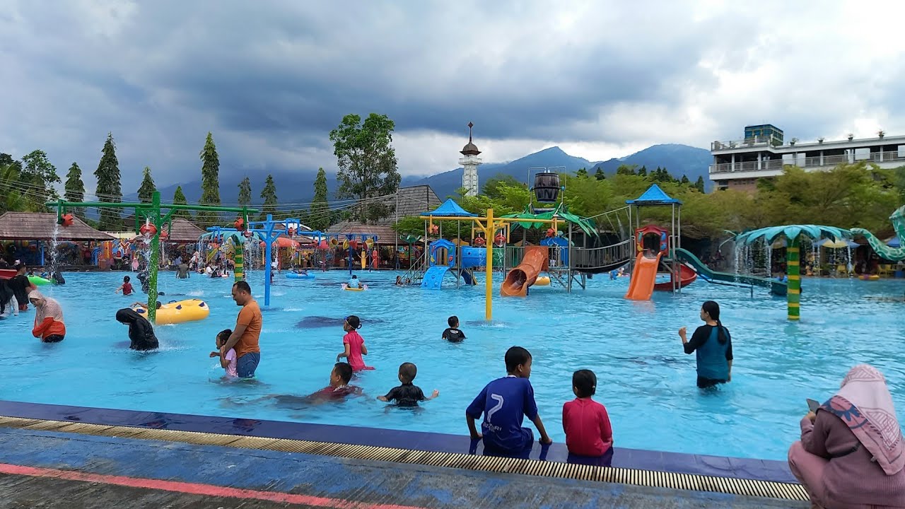 Macam-macam Wahana Permainan di Kolam Renang Ampera Waterpark Tasikmalaya