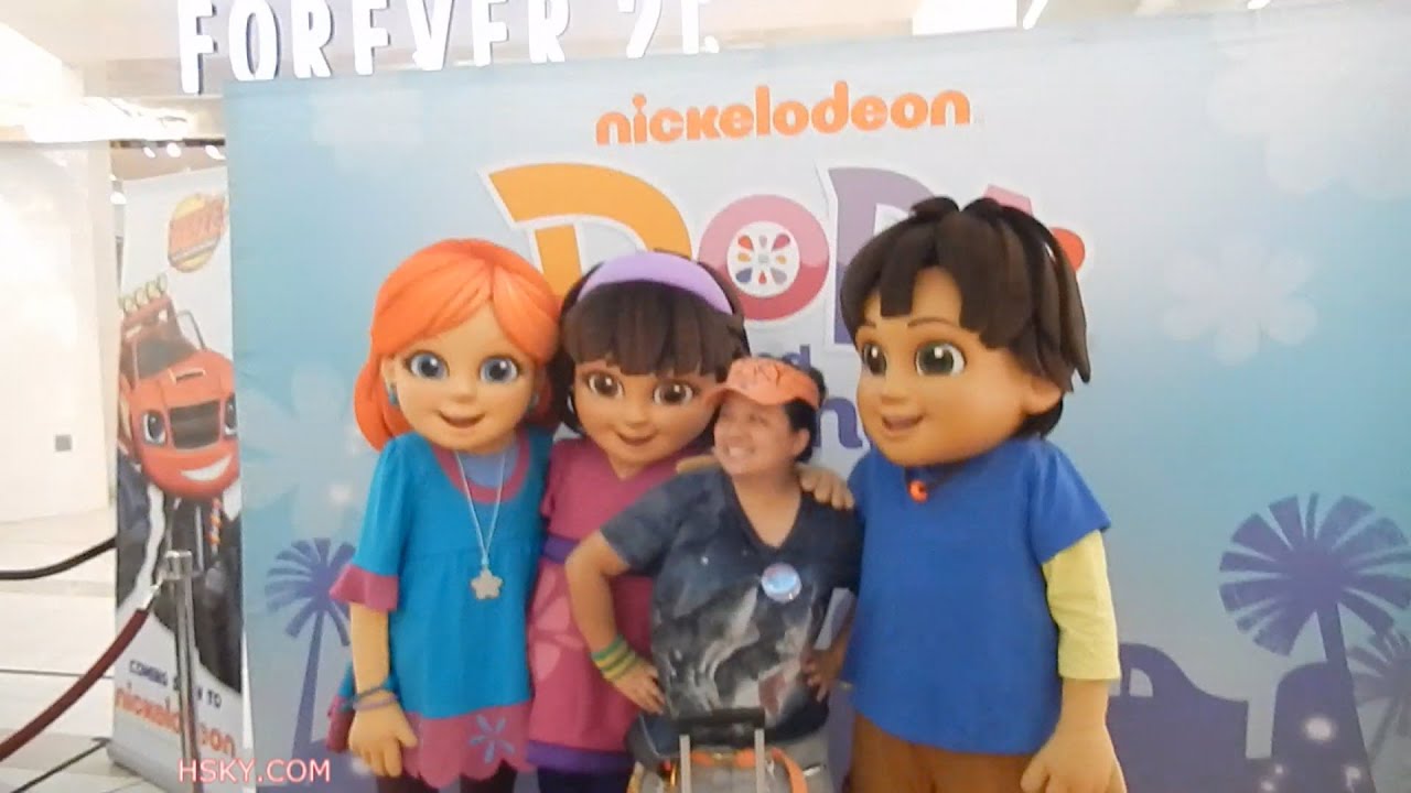 V#50 HSKY Meet Dora & Friends @ Mall 2014 Picture Hugs Cartoon Greet HD
