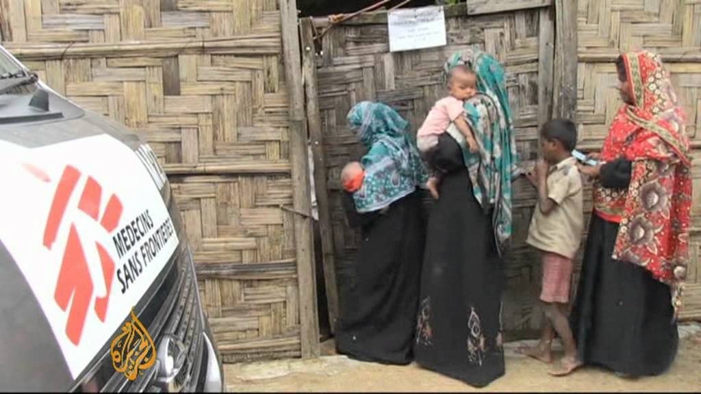 Bangladesh orders halt in aid to Rohingya