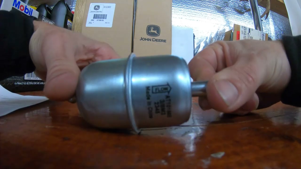 John Deere 320E Hydraulic Reservoir Breather Maintenance Service  #howto #maintenance