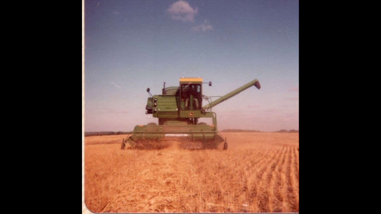 Harvesting durum wheat on the Canadian prairies with John Deere equipment