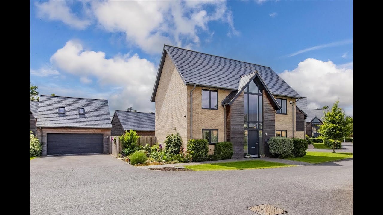 Lake Drive, Corby