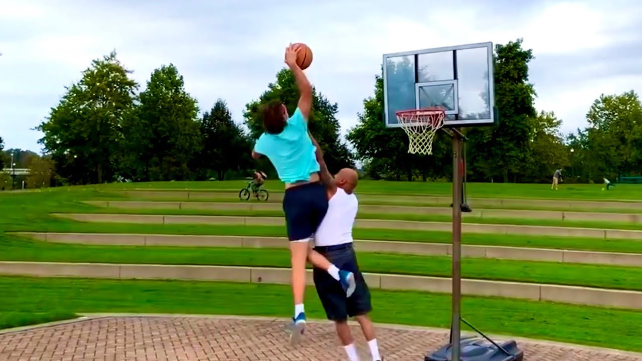 Dunk On Me, Win $100 vs Trash Talkers! (It Got Crazy! Throwback!)