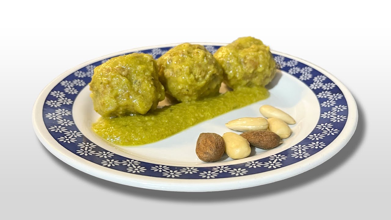 ALBÓNDIGAS CON SALSA DE ALMENDRAS