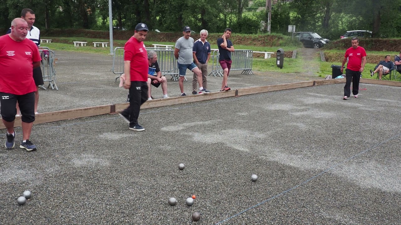 Premier 16 ème du championnat triplette promotion entre Urgosse et Sainte Christie