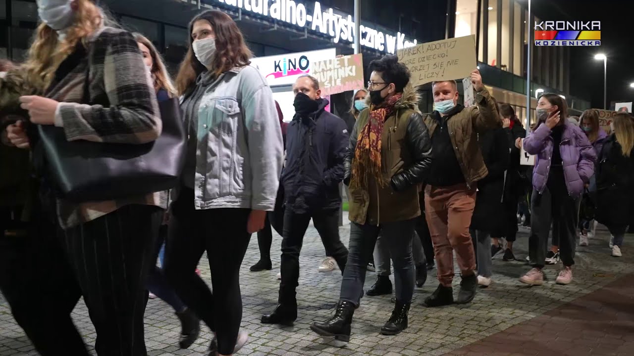 Marsz w sprawie obrony praw kobiet w Kozienicach (28.10.2020)