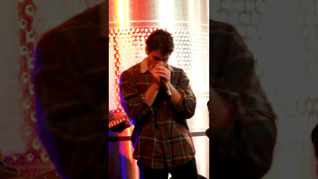 Nothin’ like a lil harmonica to start the week 💨