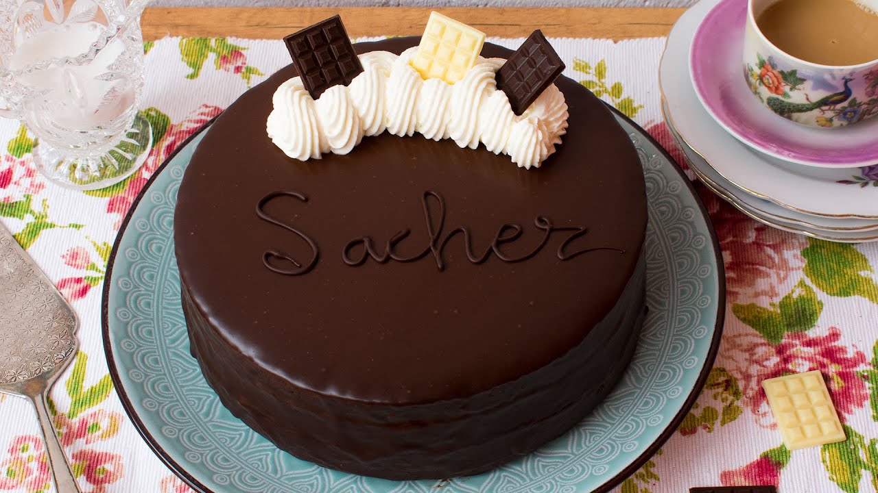 Tarta Sacher | Versión con mermelada de fresa