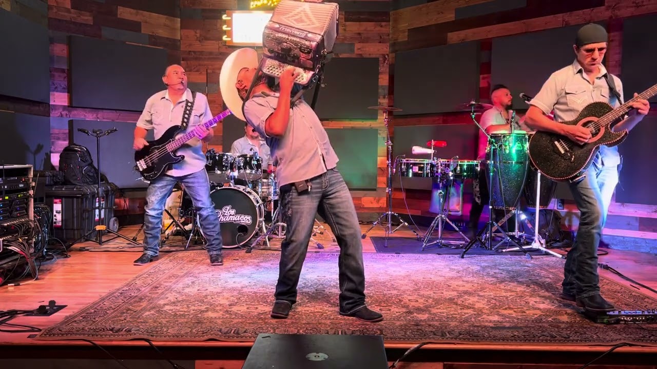 Los Chamacos