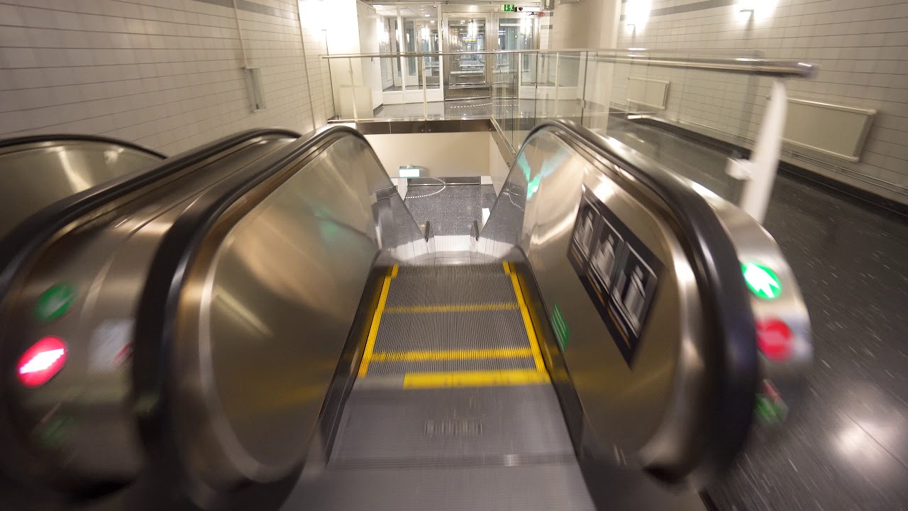 Sweden, Stockholm, Arlanda Airport, Terminal 2, 4X escalator, 1X elevator